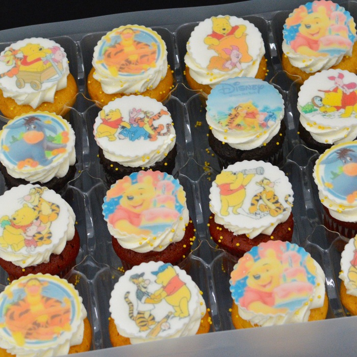 Kleine Cupcakes met afbeelding - foto - logo Kleine Cupcakes - Winnie the Pooh