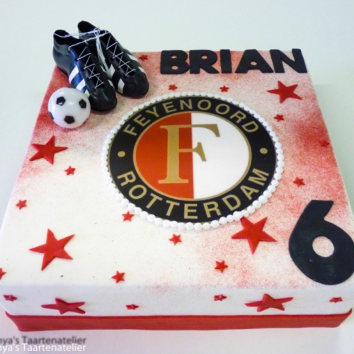 Voetbal taart met Feyenoord logo