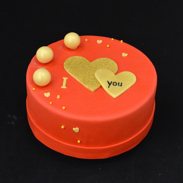 Valentine taart met decoratie en tekstI love You- Glitter (8-10p)