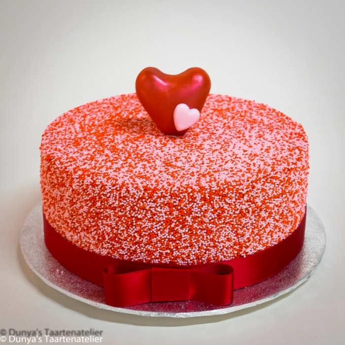 Valentine taart met decoratie en tekstSweetheart